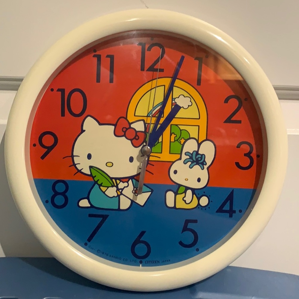 Hello Kitty vintage citizen clock- 1976